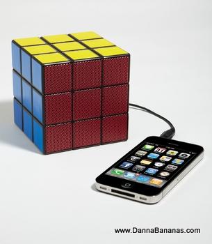 Rubik's Cube iPod Speaker Picture